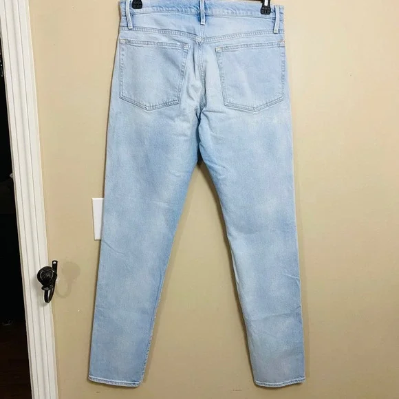 Frame Men's L'Homme Athletic Light Wash Sugarcane Organic Cotton Jeans Size 32